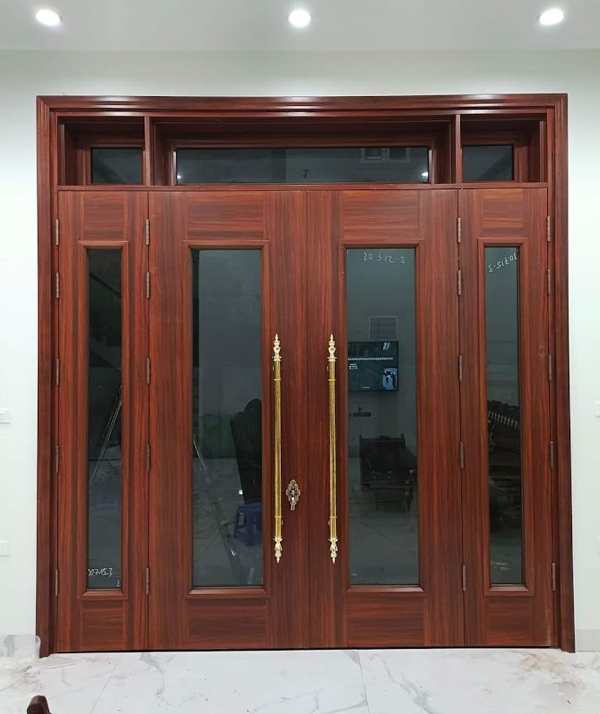 Những tiêu chuẩn cần thiết trước khi mua cửa thép vân gỗ