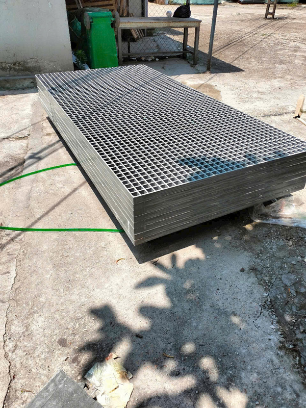 Địa chỉ cung cấp tấm sàn grating composite FRT tại Nam Định