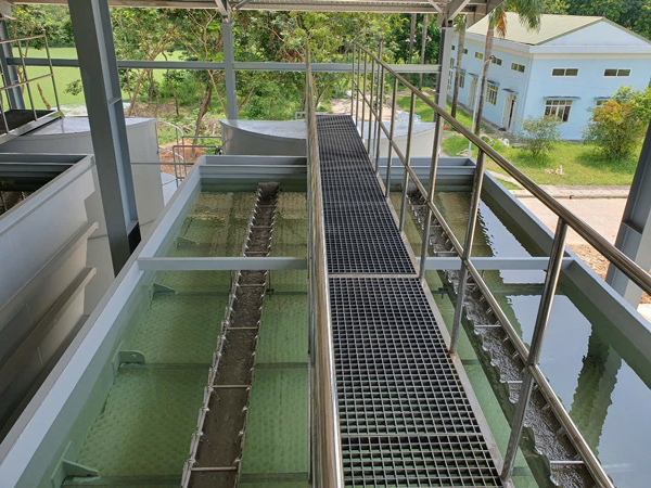 Những tiêu chuẩn chọn sàn grating composite trong công nghiệp